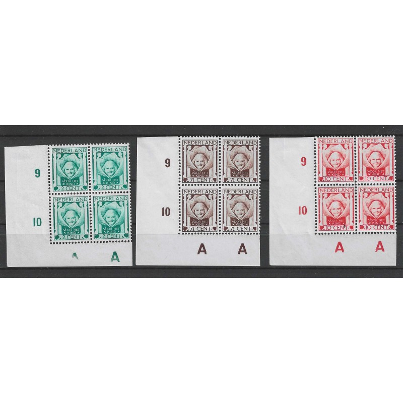 Nederland 141-143 Kind 1924 blokje van 4 MNH/postfris CV 140++ € Nederland 141-143 Kind 1924 blokje van 4 MNH/postfris CV 140++ €