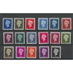 Suriname 257-273 Wilhelmina MNH/postfris CV 32 €