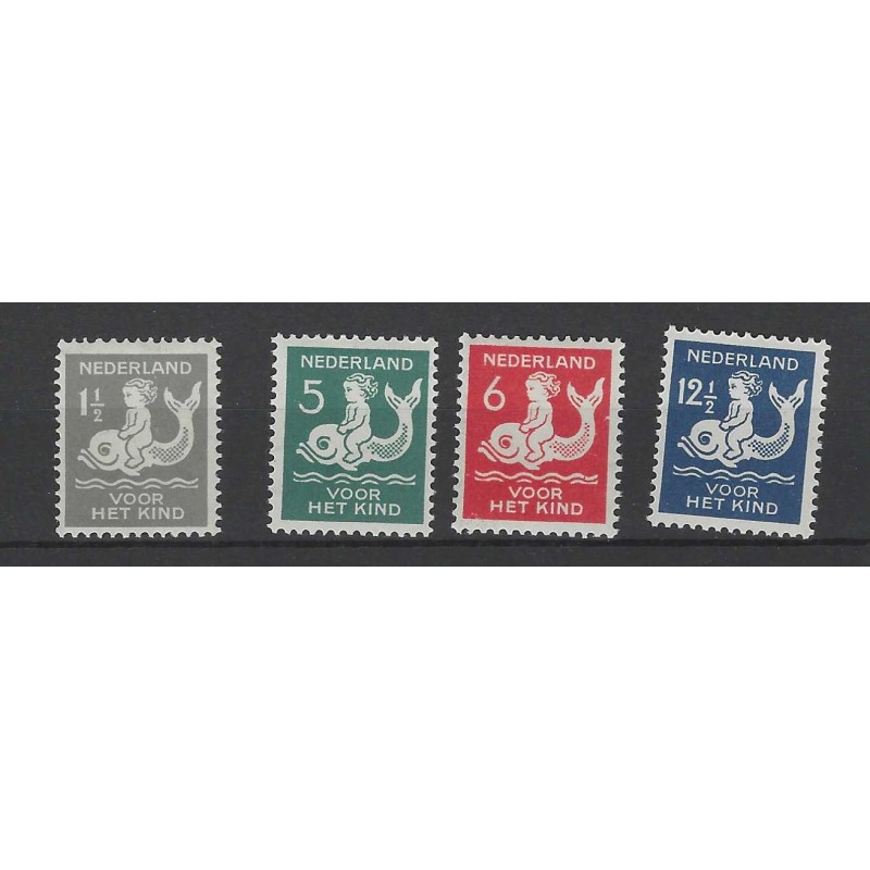 Nederland 225-228 Kind 1929 MNH/postfris CV 80 € Nederland 225-228 Kind 1929 MNH/postfris CV 80 €