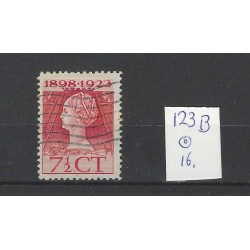 Nederland 123B Wilhelmina  VFU/gebr CV 16€