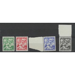 Suriname 141-144 Groene-Kruis  MNH/postfris  CV 90 €