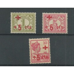 Ned. Indie 135-137 Rode Kruis  MH/ongebr  CV 25 €