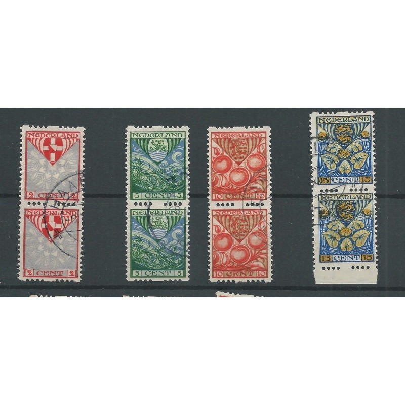 Nederland R74-77 Kind 1926 Vertikaal Paartje VFU/gebr CV 105 € Nederland R74-77 Kind 1926 Vertikaal Paartje VFU/gebr CV 105 €