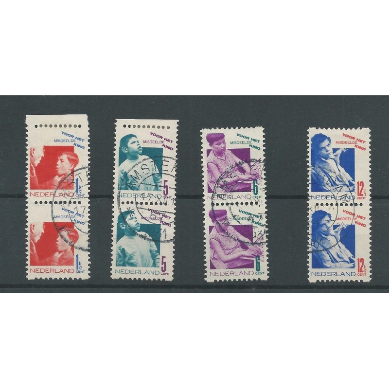 Nederland R90-93 Kind 1931 Vertikaal Paartje VFU/gebr CV 105 € Nederland R90-93 Kind 1931 Vertikaal Paartje VFU/gebr CV 105 €