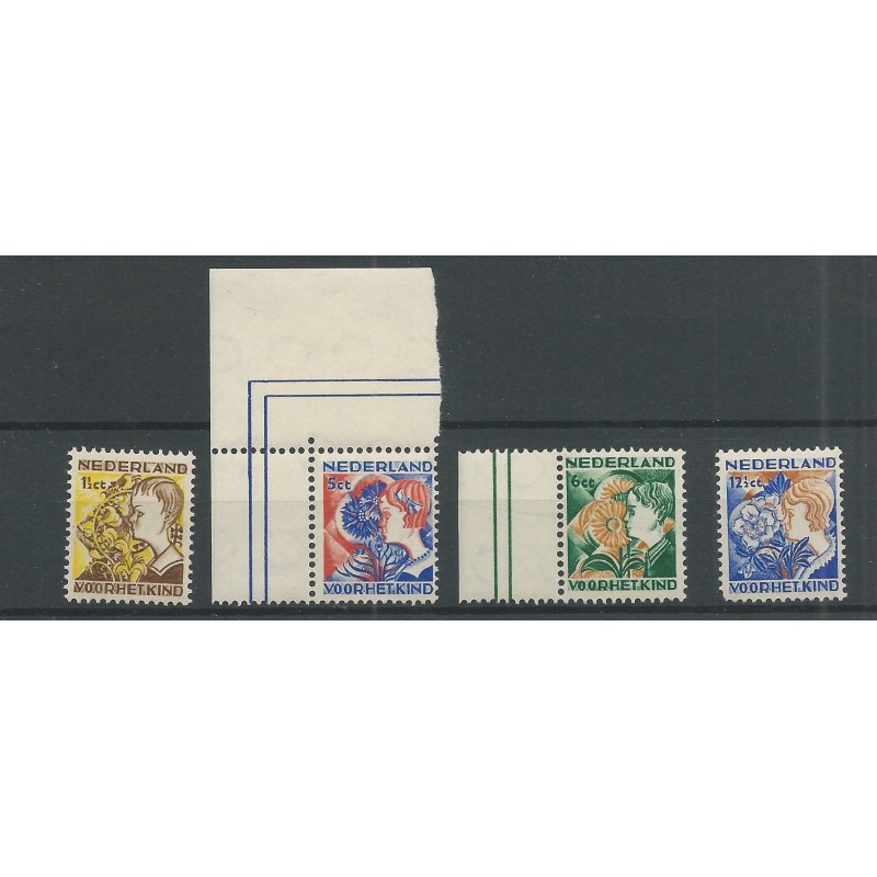 Nederland 248-251 Kind 1932 MNH/postfris CV 125 € Nederland 248-251 Kind 1932 MNH/postfris CV 125 €