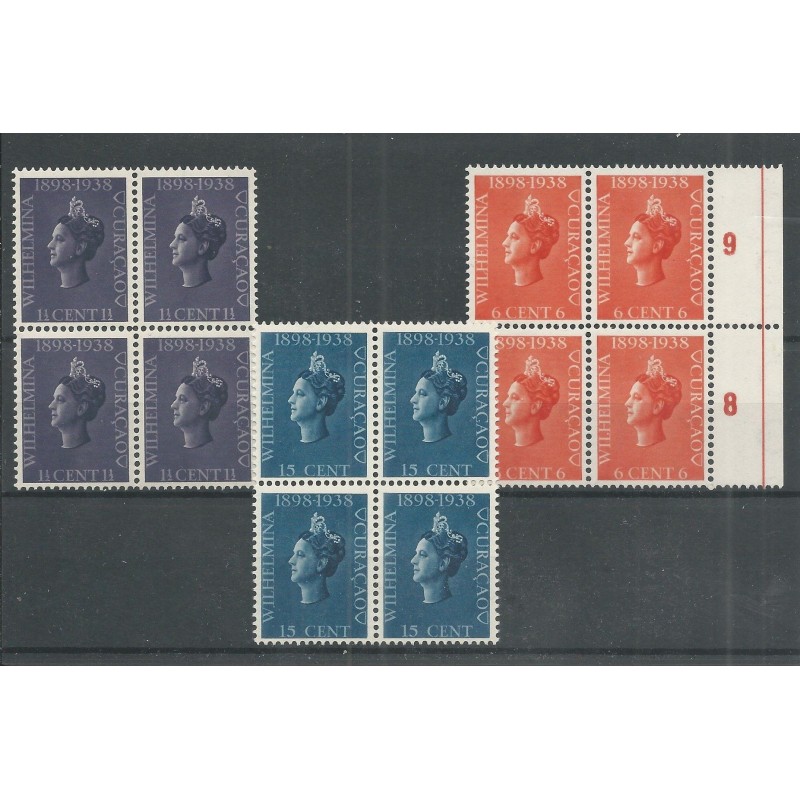 Curacao 138-140 Wilhelmina blok van 4 MNH/postfris CV 35+ € Curacao 138-140 Wilhelmina blok van 4 MNH/postfris CV 35+ €