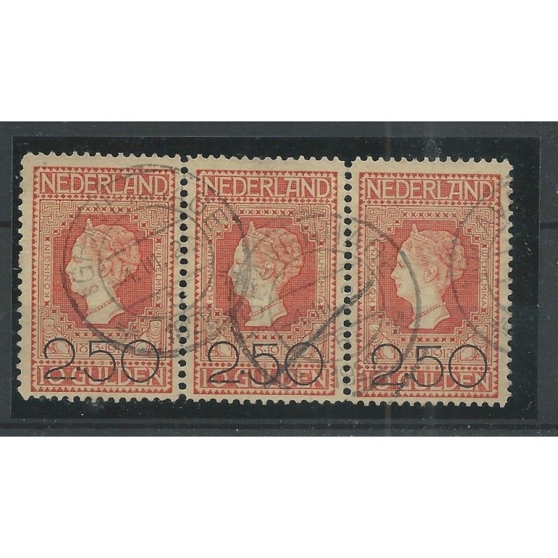 Nederland 105  Opruimingsuitgifte  STRIP van 3 VFU/gebr  CV 375 € PRACHT !!