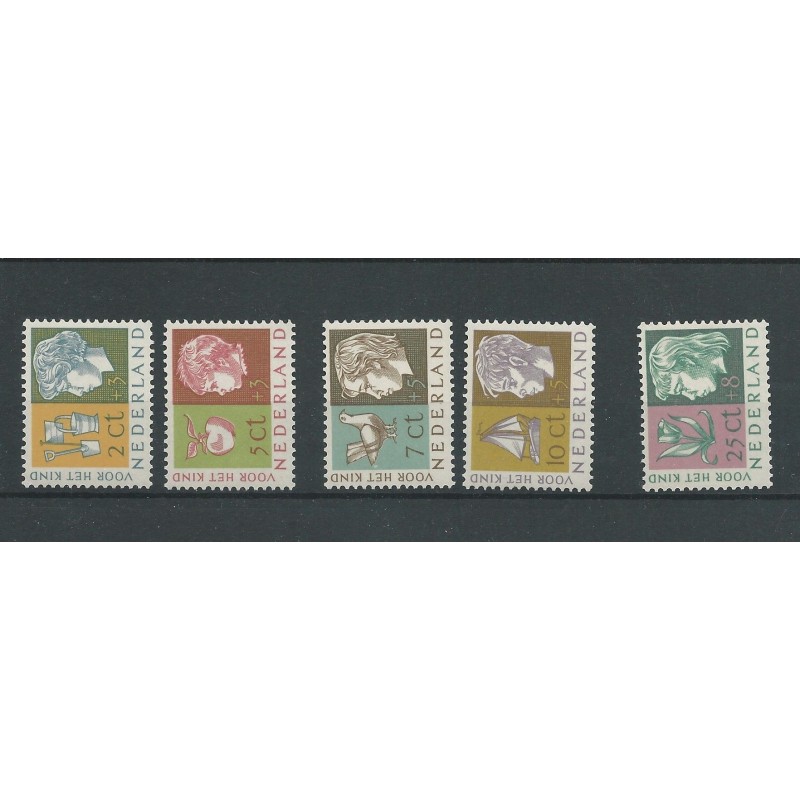 Nederland 612-616 KIND 1953 MNH/postfris CV 19 € Nederland 612-616 KIND 1953 MNH/postfris CV 19 €
