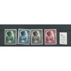 Suriname 179-182 kinderzegels MH/ongebr  CV 30 €