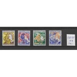 Nederland  248-251 Kind 1932  MNH/postfris CV 126 €