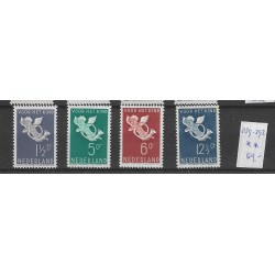 Nederland  289-292 Kind 1936  MNH/postfris CV 59 €